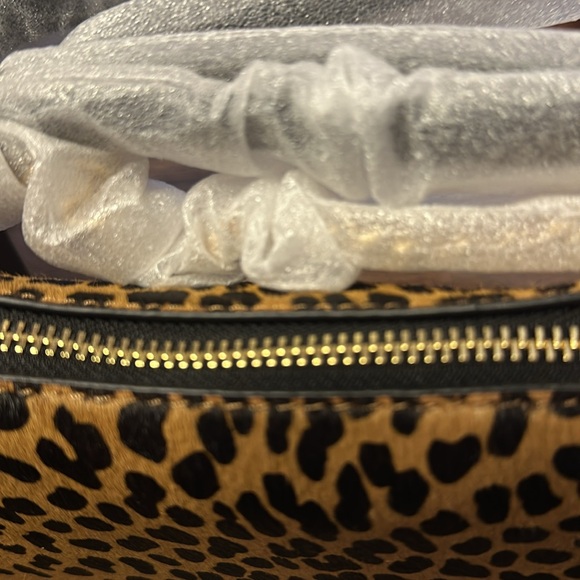 Michael kors new with tags small pouchette crossbody leather - Picture 4 of 9